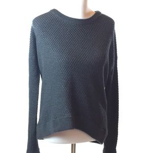 Lululemon size 6-8 tags removed gray high low hem